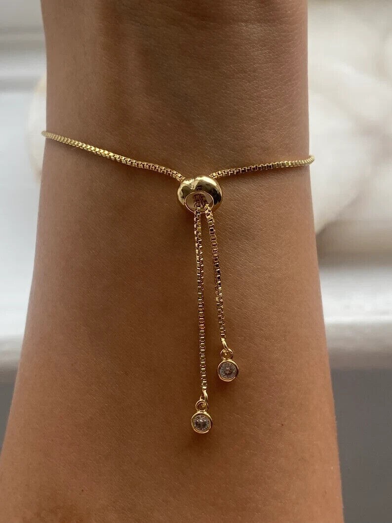 Women’s Stunning Bracelet Round Cut Simulated Diamond In 14K Yellow Gold Plated