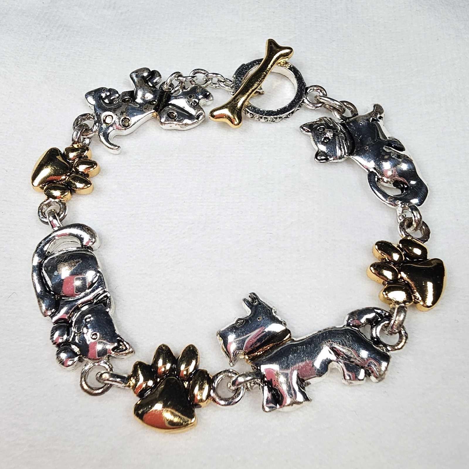 Premier Designs Silver Gold Two Tone Cat Dog Toggle Link Costume Bracelet 6.75″