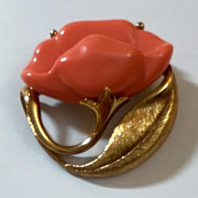 Gold Tone Metal Flower Brooch Pin w/ Pink Rose, 1 in, Flowers & Plants Theme
