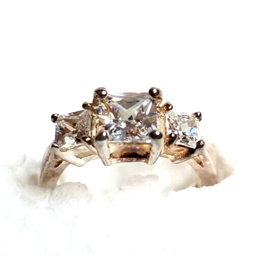 Finger Ring Size 7 Faux Jewels Rose Gold Tone Jewelry 1 count