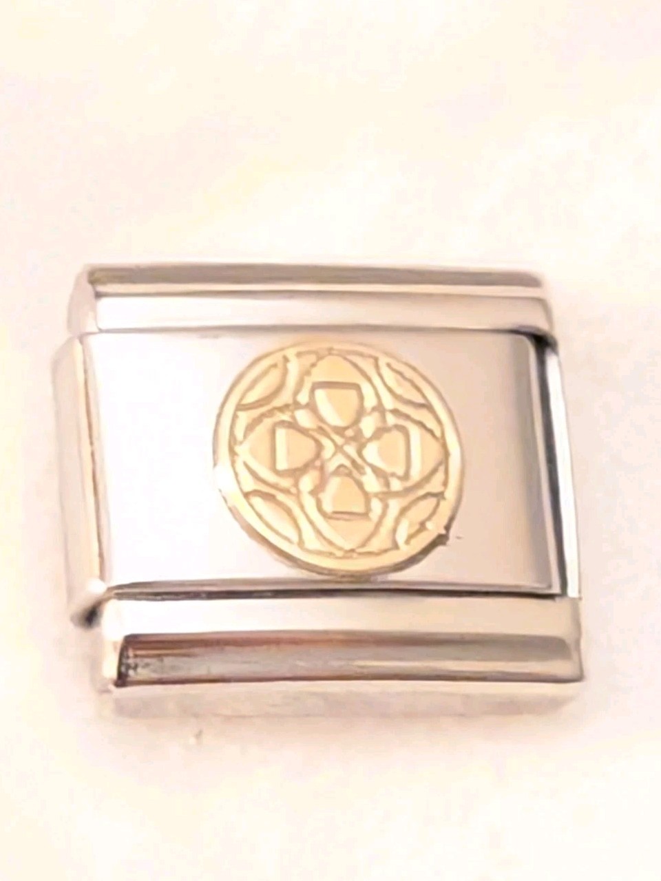 Authentic Nomination Gold 18k Symbol Classic Italian Charm Classic 9mm E235