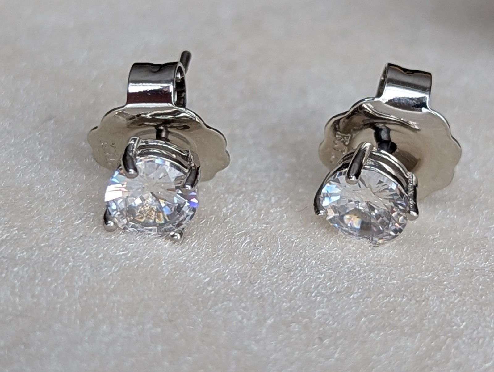 CZ by Kenneth Jay Lane Clear Solitaire Silver Crystal Stud Earrings 6mm