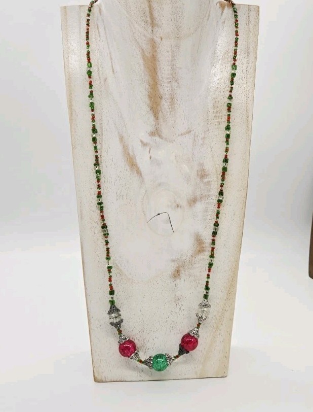 Christmas Necklace Glass Beaded Red Green Silver tone Handmade Artisan 27 in