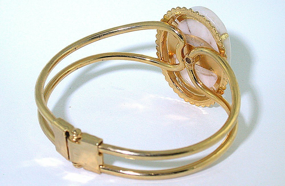 30×22 Snow Quartz Cabochon Spring Load 7 1/2 Inch Goldplated Cuff Bracelet ECB46