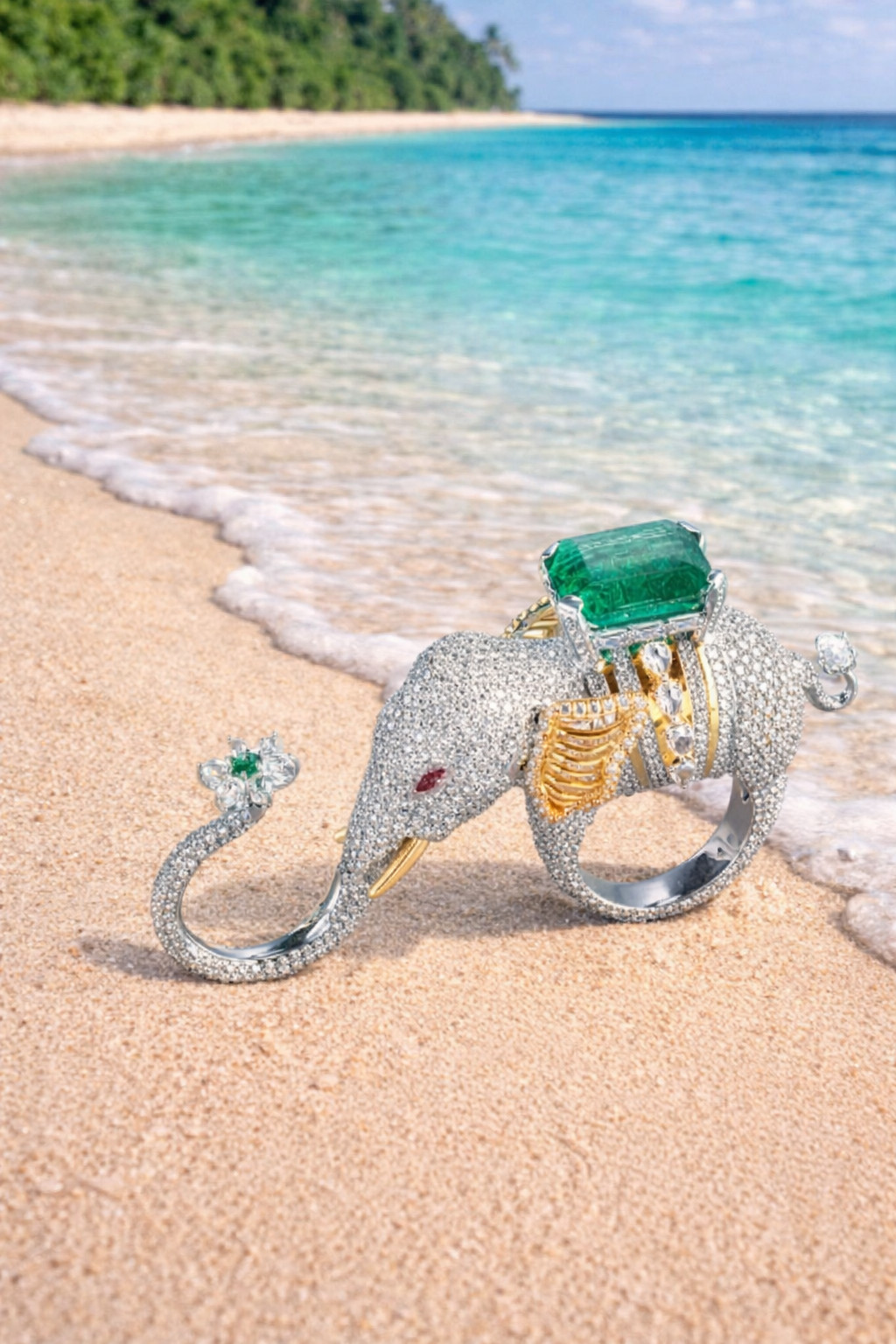 Queen Elephant 3 Finger Ring Emerald Ruby Austrian Crystals Platinum Plated Sz 8