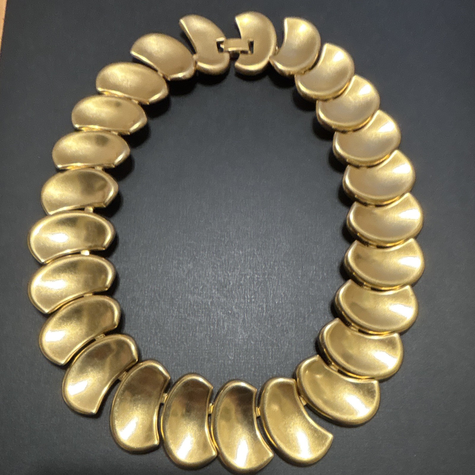 Gold Tone Statement Collar Curved Link Necklace, Metal Chain, Box Closure