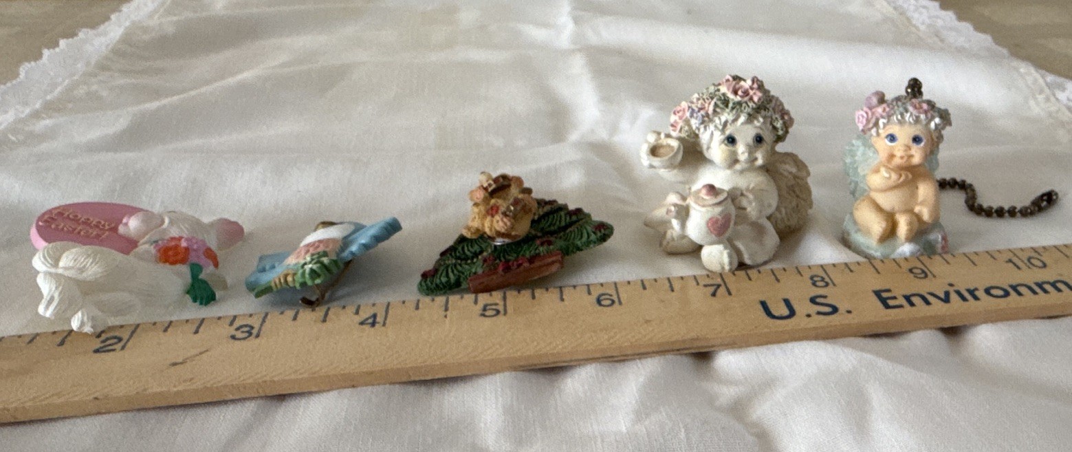 Lot of 5 Plastic Multicolor Animal Brooch Pins 1.5in Christmas Easter