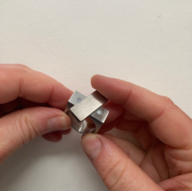 Kinekt Design – Propeller Ring – Spinning Flat-Top Fidget Ring