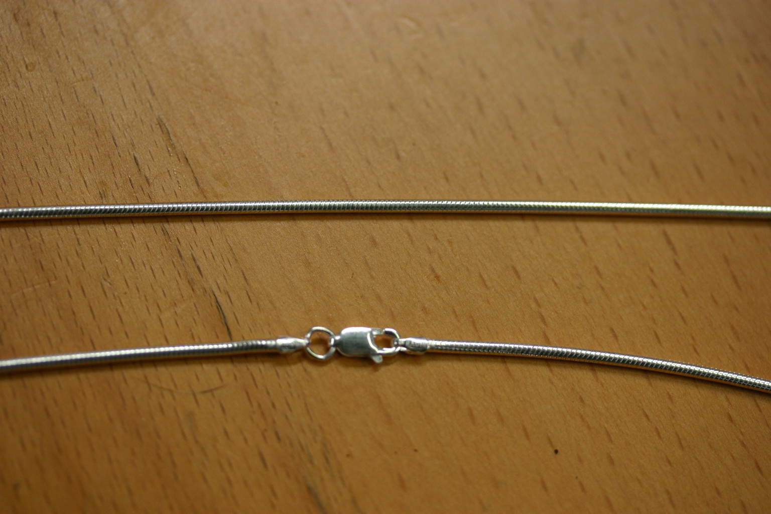1.9mm Solid Sterling Silver Round Snake Made in Italy 16″ 18″ 20″ 22″ 24″ 30″