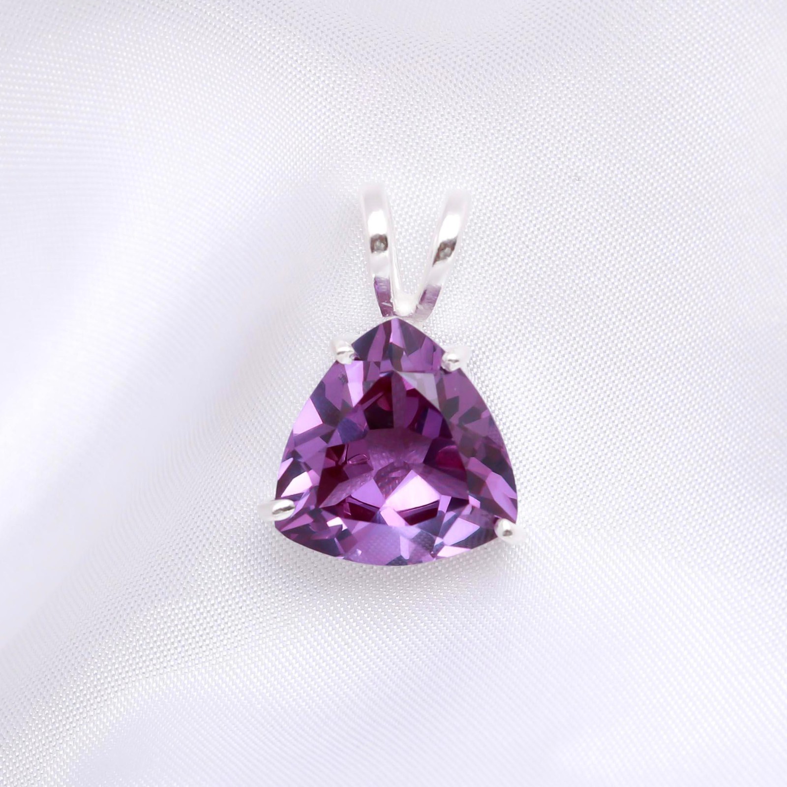 Color Changing Alexandrite Trillion Pendant 925 Sterling Silver Jewelry For Her