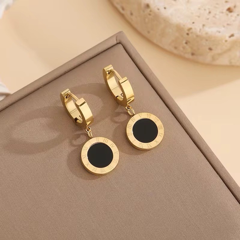Women’s 18k Gold Plated Brand New Black Jewelry Set Necklace Earrings Bracelet