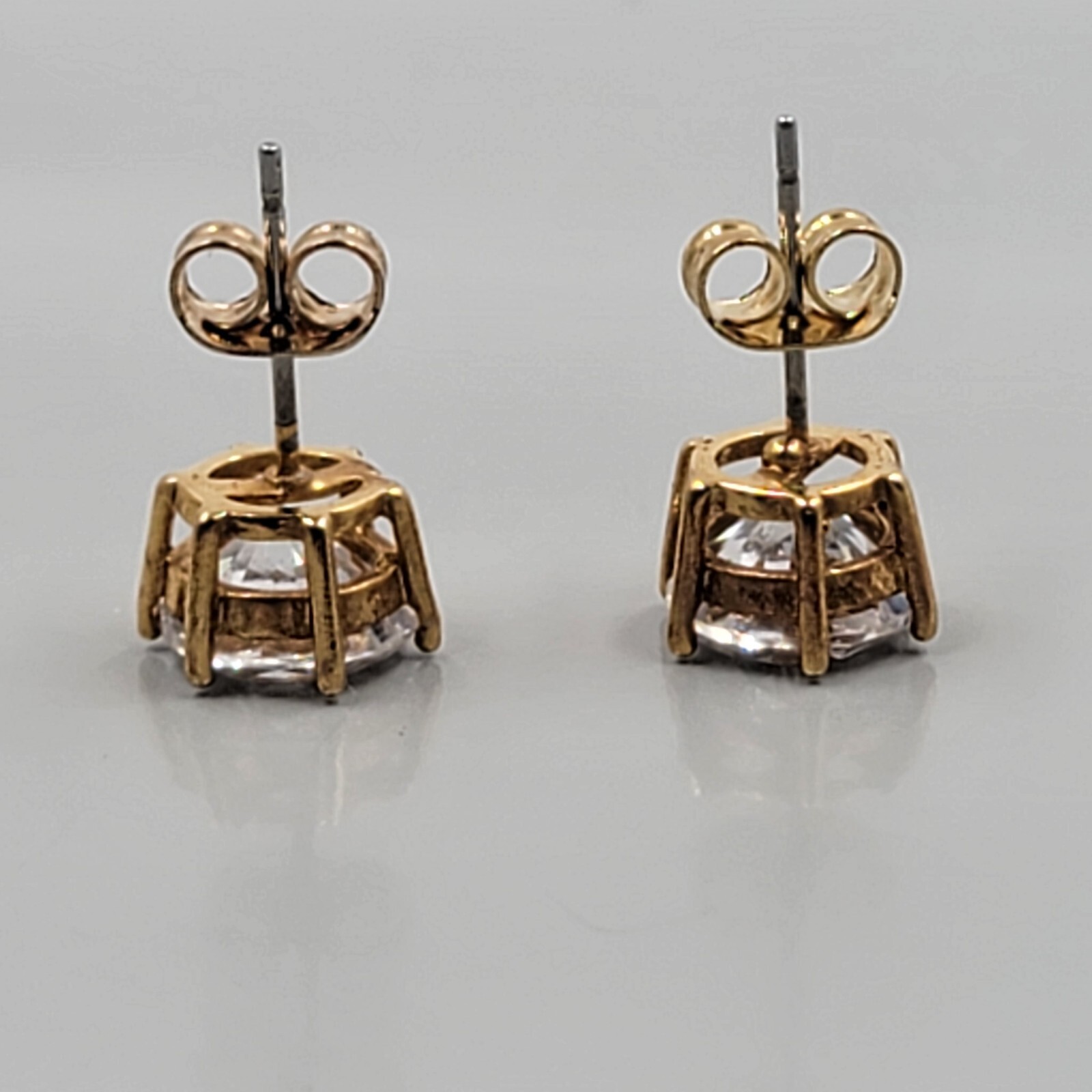 Cubic Zerconia Earrings Studs Gold Tone Solitaire
