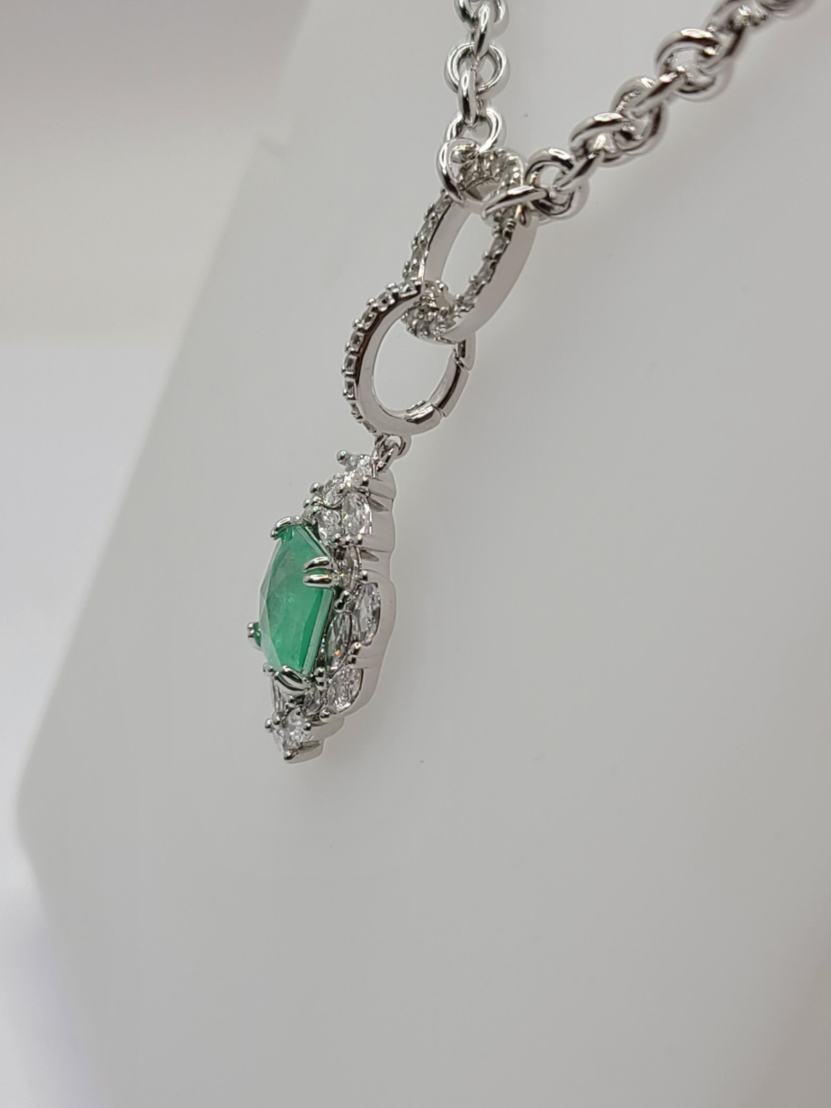 Bomb Party NK51651 Necklace Dandelions On the Breeze Removable Pendant