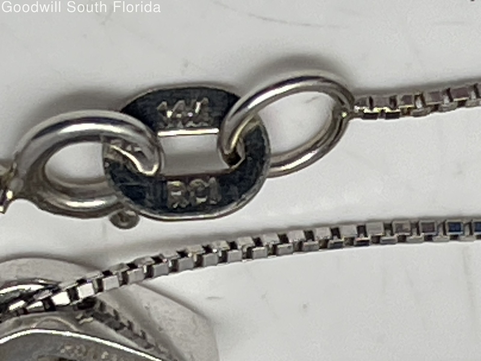 White Gold 14K With Diamonds Chain (Stamped 14K-Tested 13.91KT,13.92KT) 1.8g