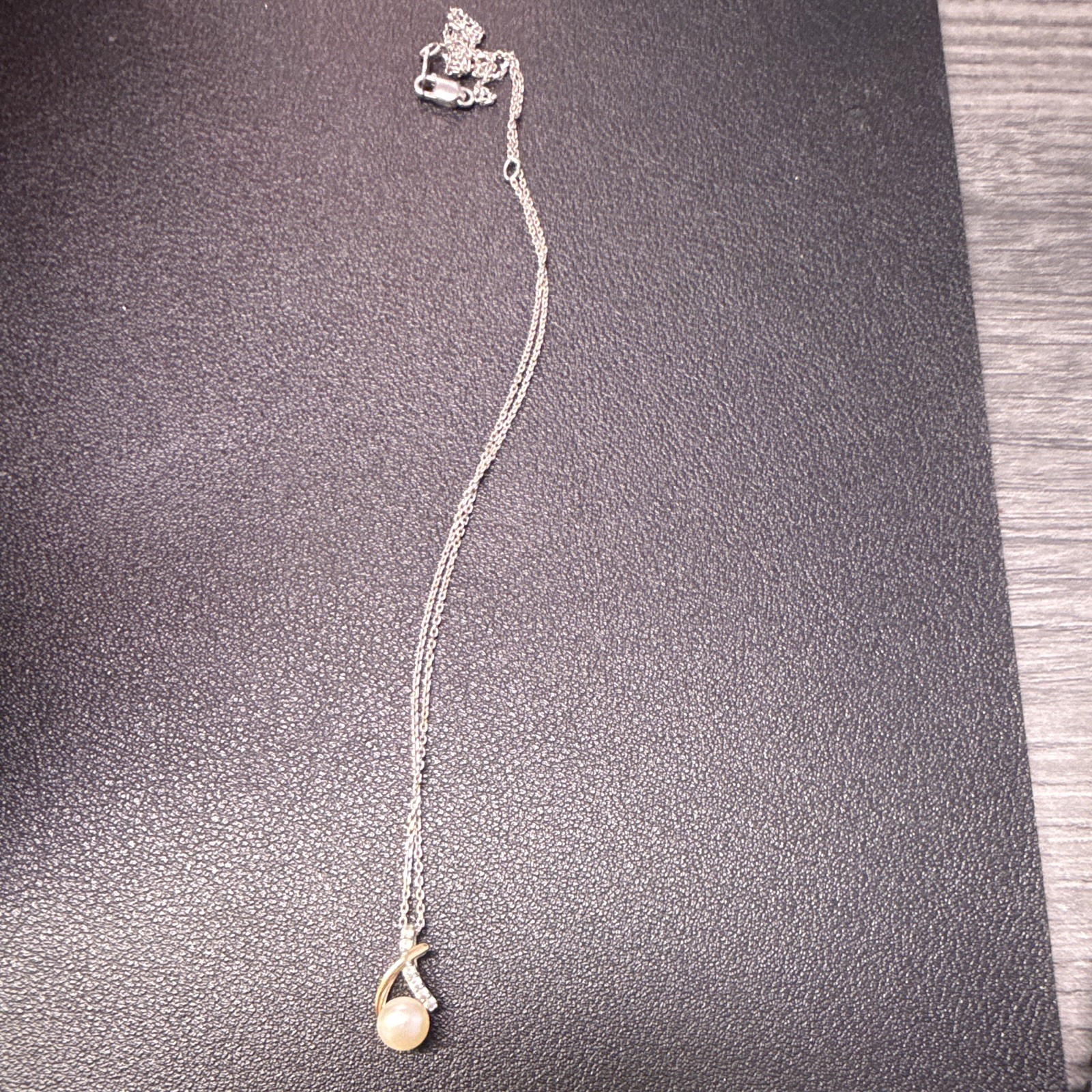 Silver-Tone Cable Chain Necklace Pearl & Rhinestone Charm Pendant Spring Ring