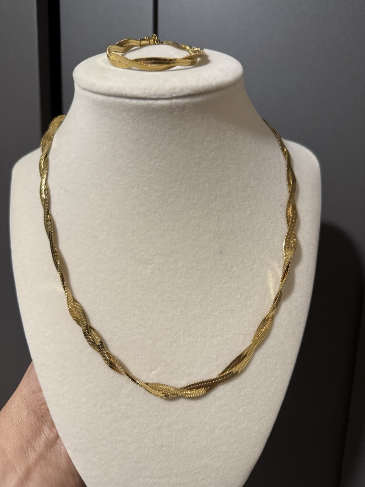 Gold-tone metal herringbone chain necklace and bracelet, without main
