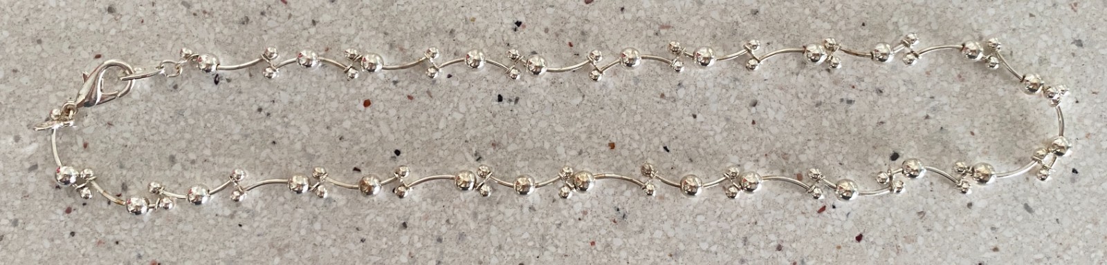 Premier Designs 18” Necklace Silver Tone Retired