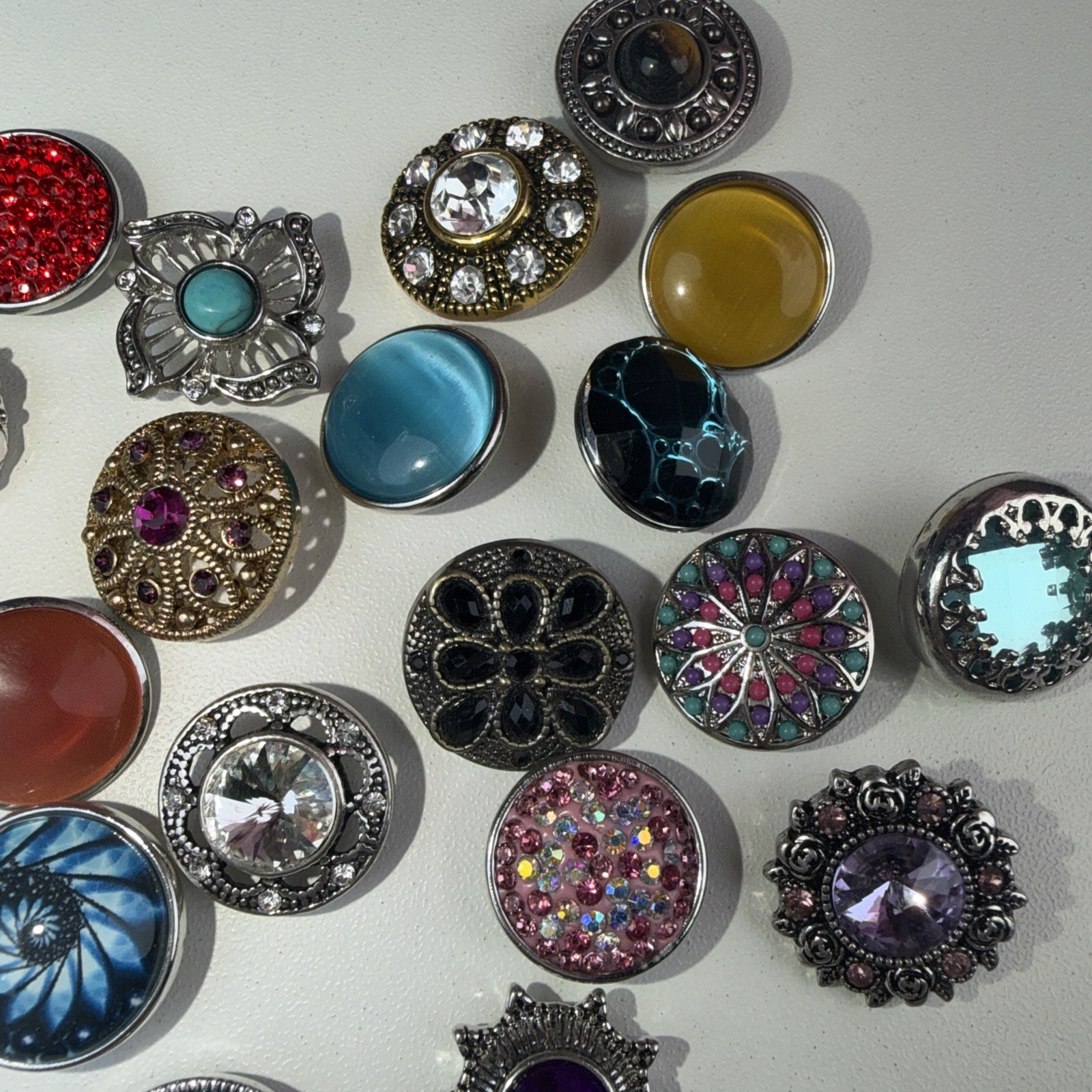Lot 20 Snap Jewelry 18 20MM Gingersnaps Charm Ginger Snap Button