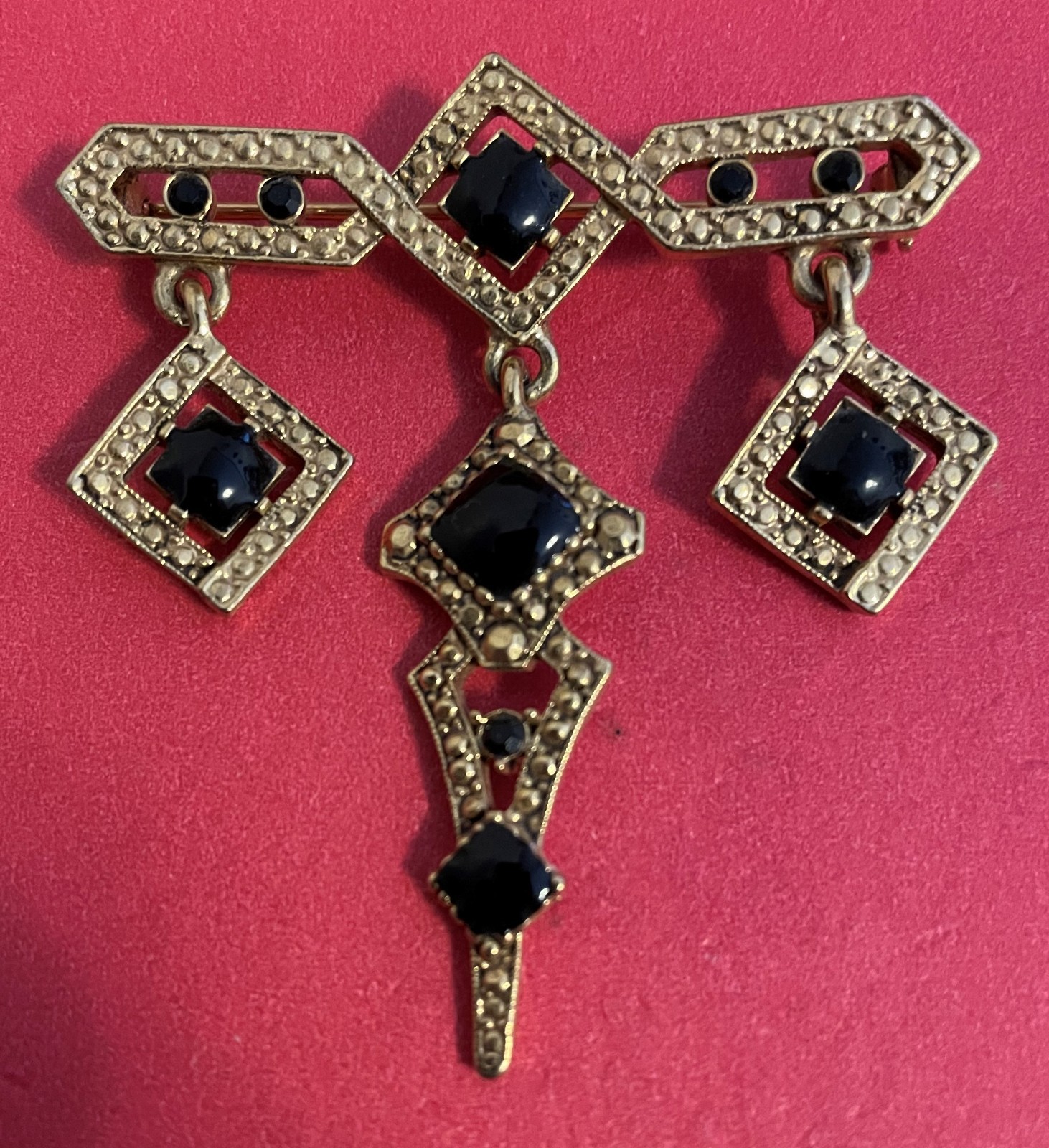 Gold Toned Brooch – as shown