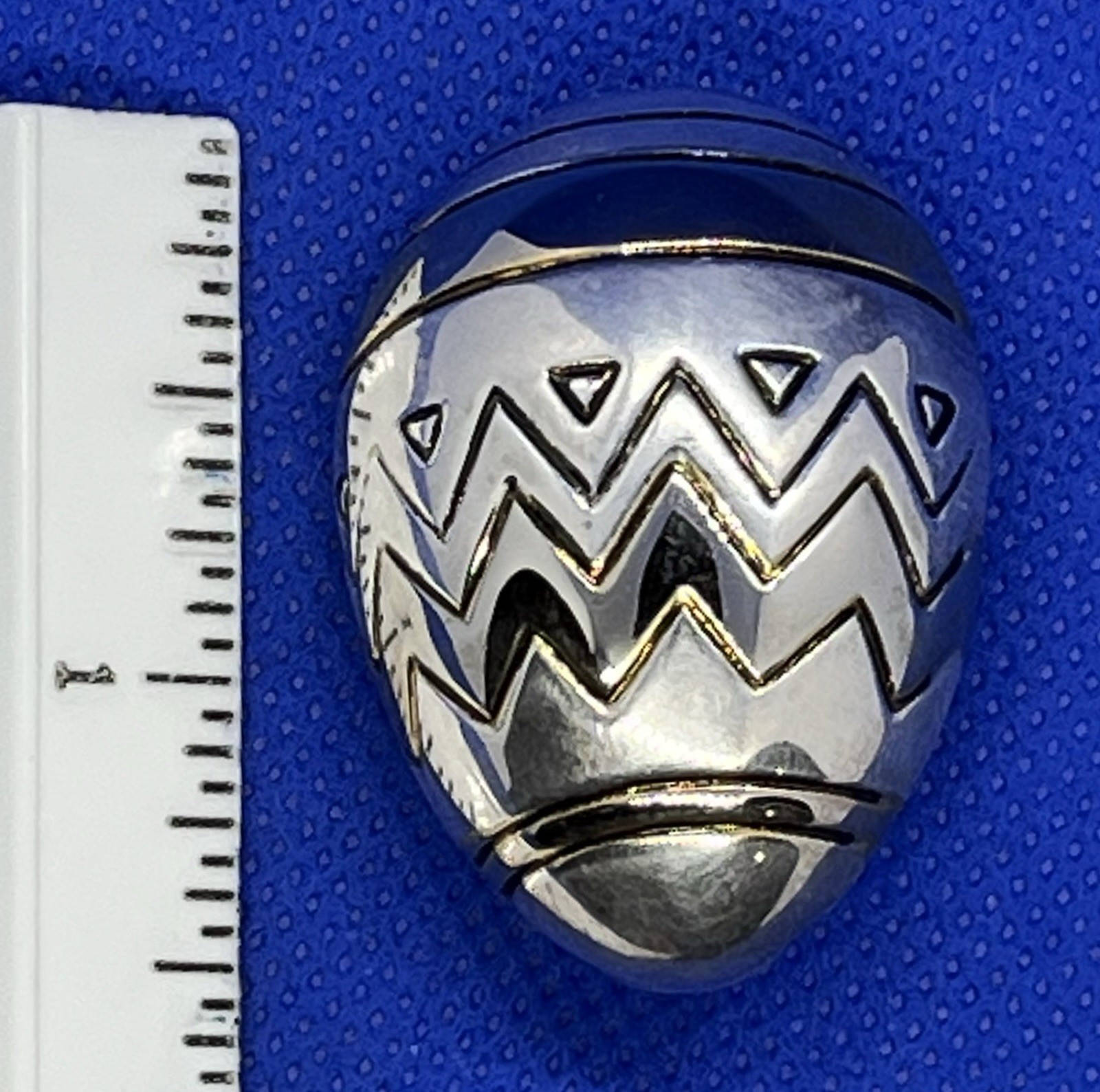 BEST Silver Tone Gold Tone Decorated Easter Egg Brooch – Dangle Fashion Pendant