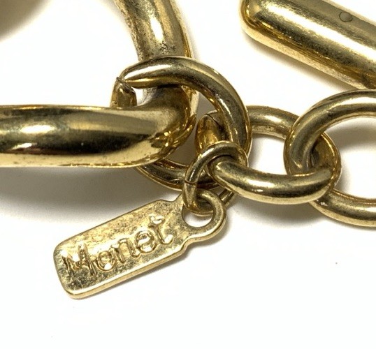 Monet Gold Tone Oval Link Chain Bracelet 8-inches LX111