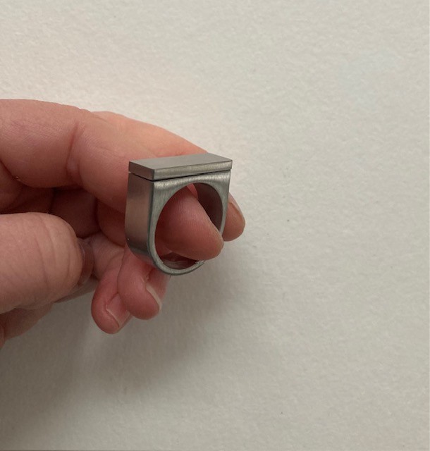 Kinekt Design – Propeller Ring – Spinning Flat-Top Fidget Ring