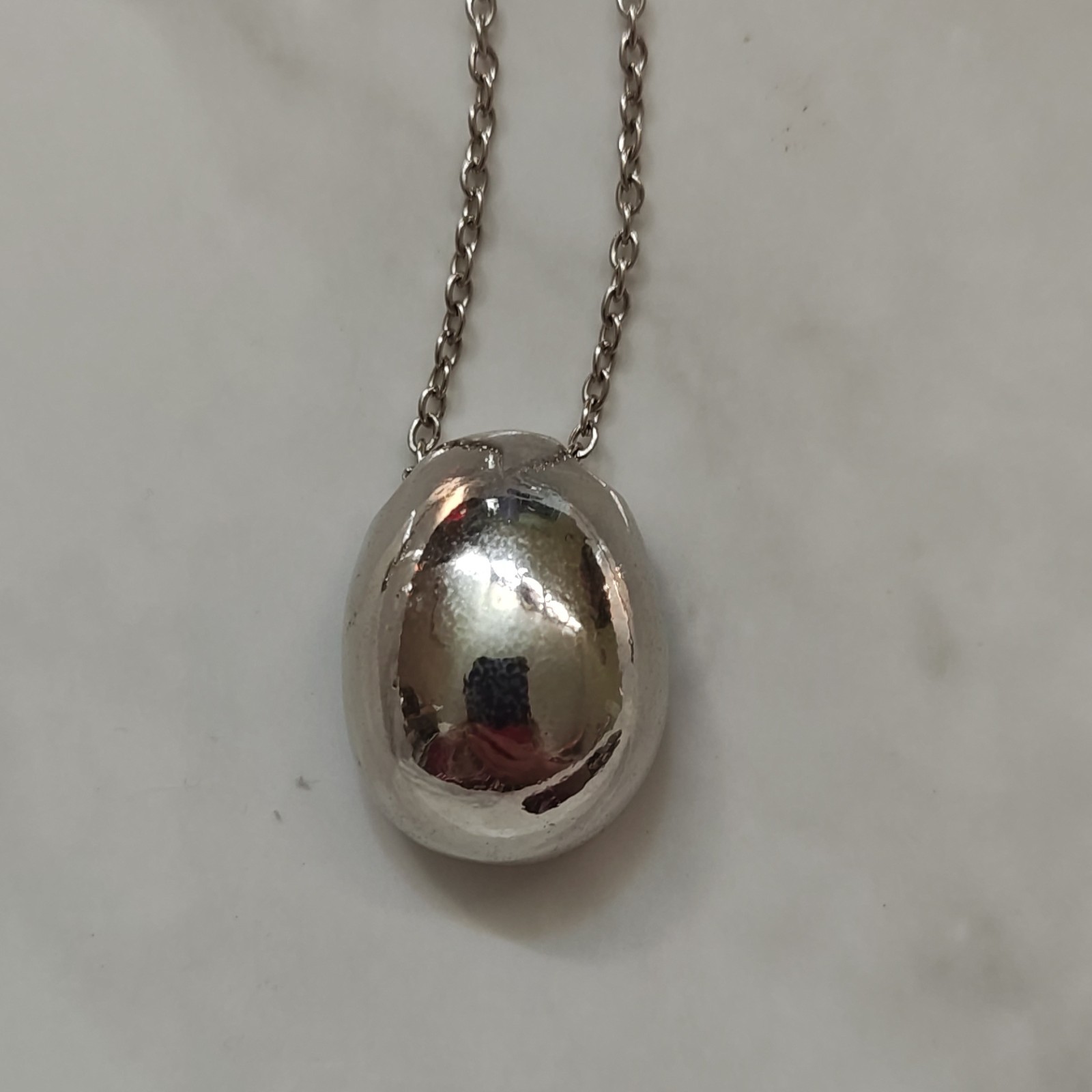 Silver Tone Oval Pendant Necklace Cable Chain Adj