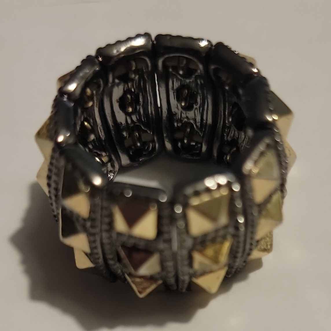 Gold Tone Pyramid Stud Wide Band Ring Black Metal 16mm Band Size 8