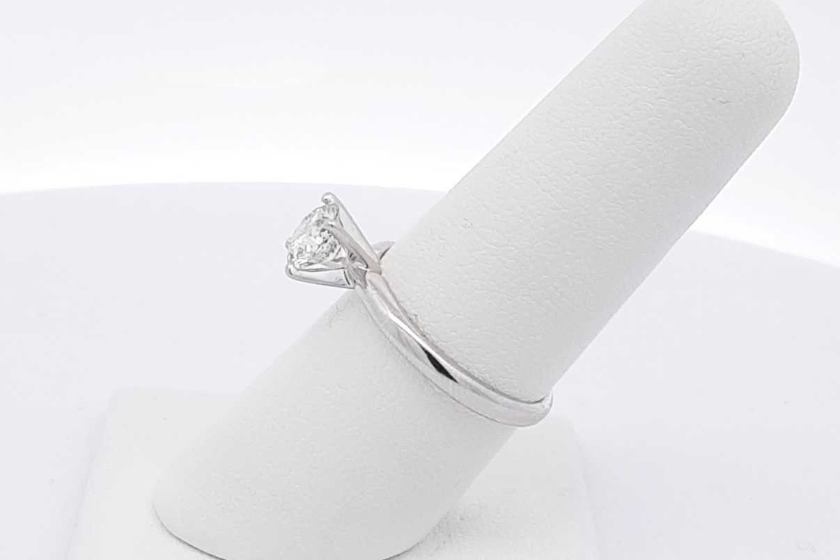 0.96ctw Diamond Ring In 14k White Gold 2.5 Grams Size 6.75 Eb0226lcxzsa