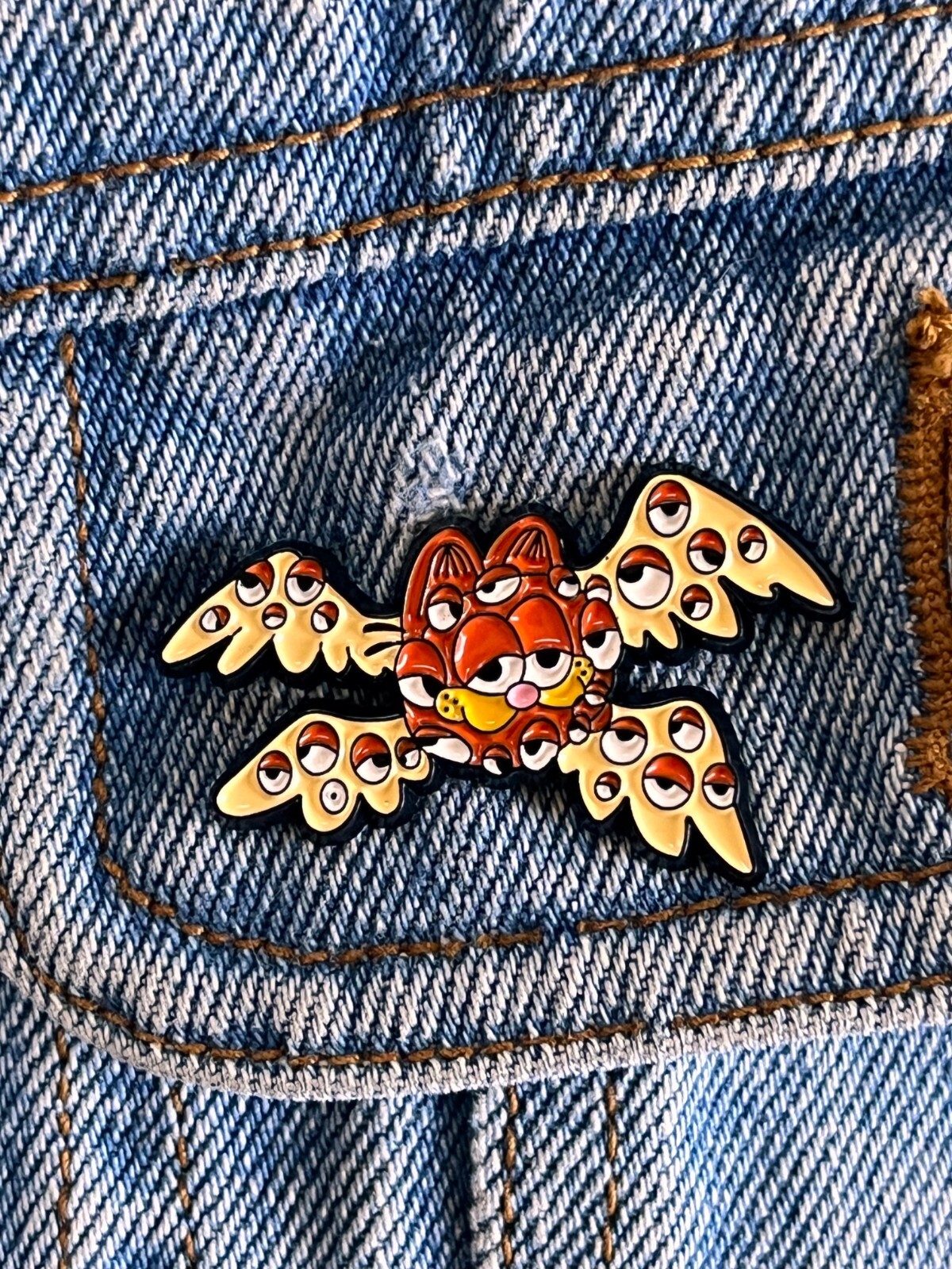 Biblically Accurate Angel Garfield – Funny Meme Enamel Pin – Excellent Condition