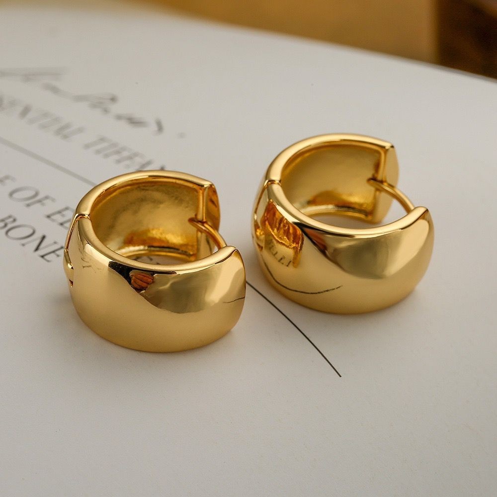 Woman Fashion 18k Gold Plated Wide Huggie Earring Stud Hoop Drop Dangle 18mm