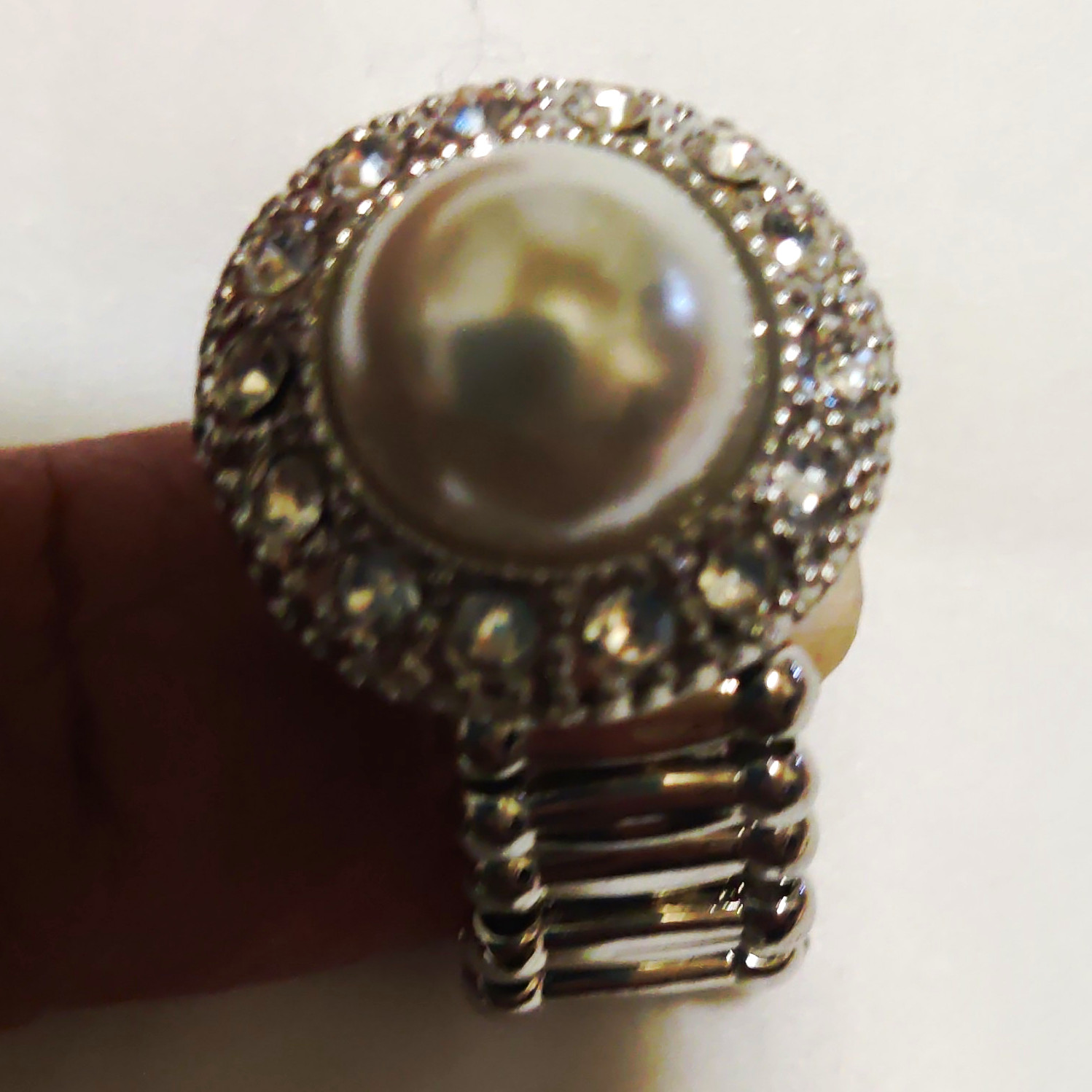Silver Tone Halo Cocktail Ring Simulated Imitation Pearl Crystal Stretch Size 9