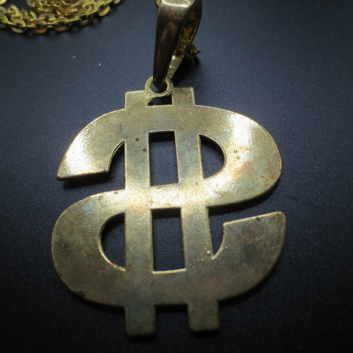 Dollar Sign Gold Tone Metal Pendant Necklace Rapper Hip Hop Bling 2.25″ Costume