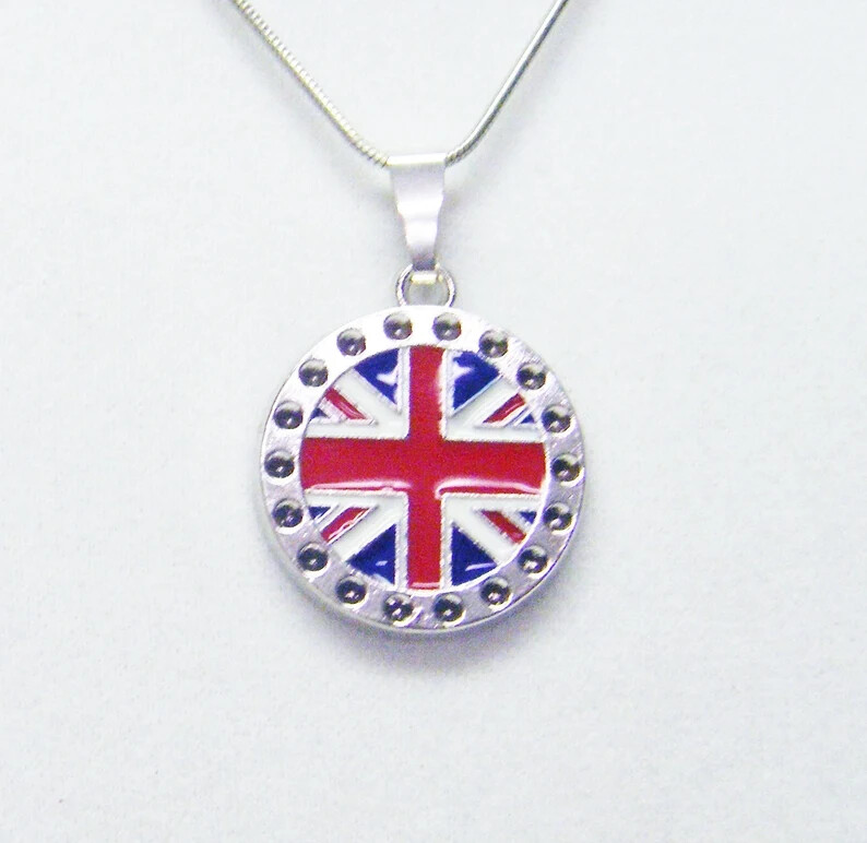 Round Silver Plated United Kingdom Flag Charm w/Rhinestone Necklace