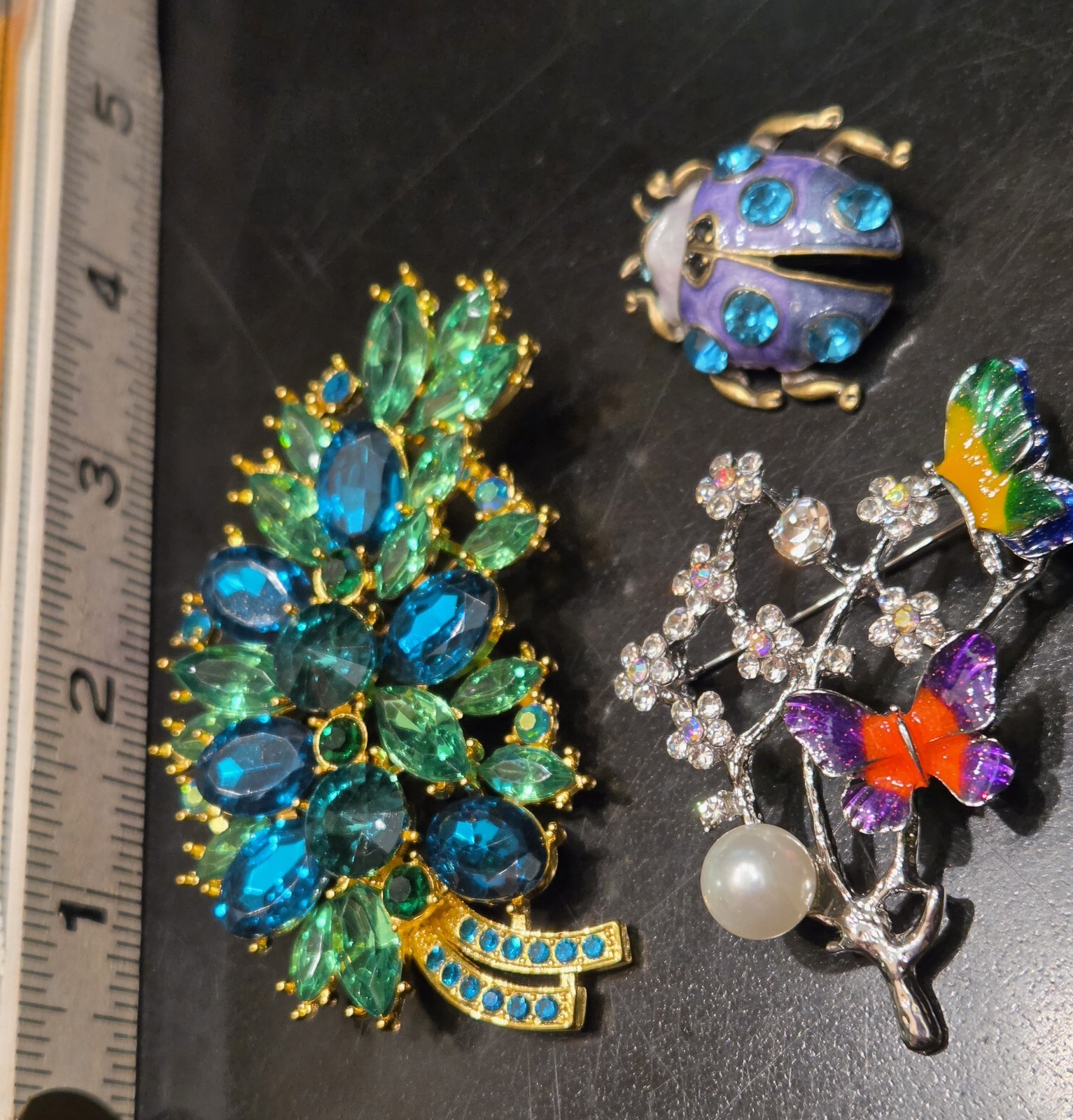 Beautiful Multicolor Rhinestone Leaf Flower Butterfly Ladybug Brooch Lot 293-141