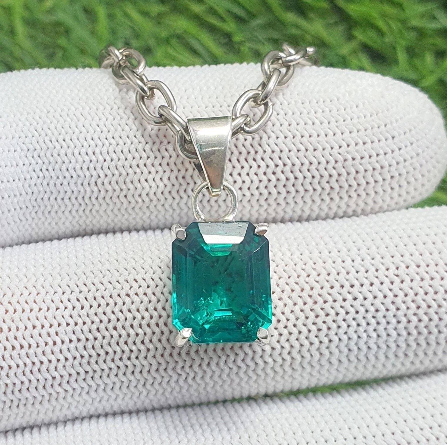 Certified 19.95Ct Natural Paraiba Tourmaline 925 Silver Pendant With SliverChain