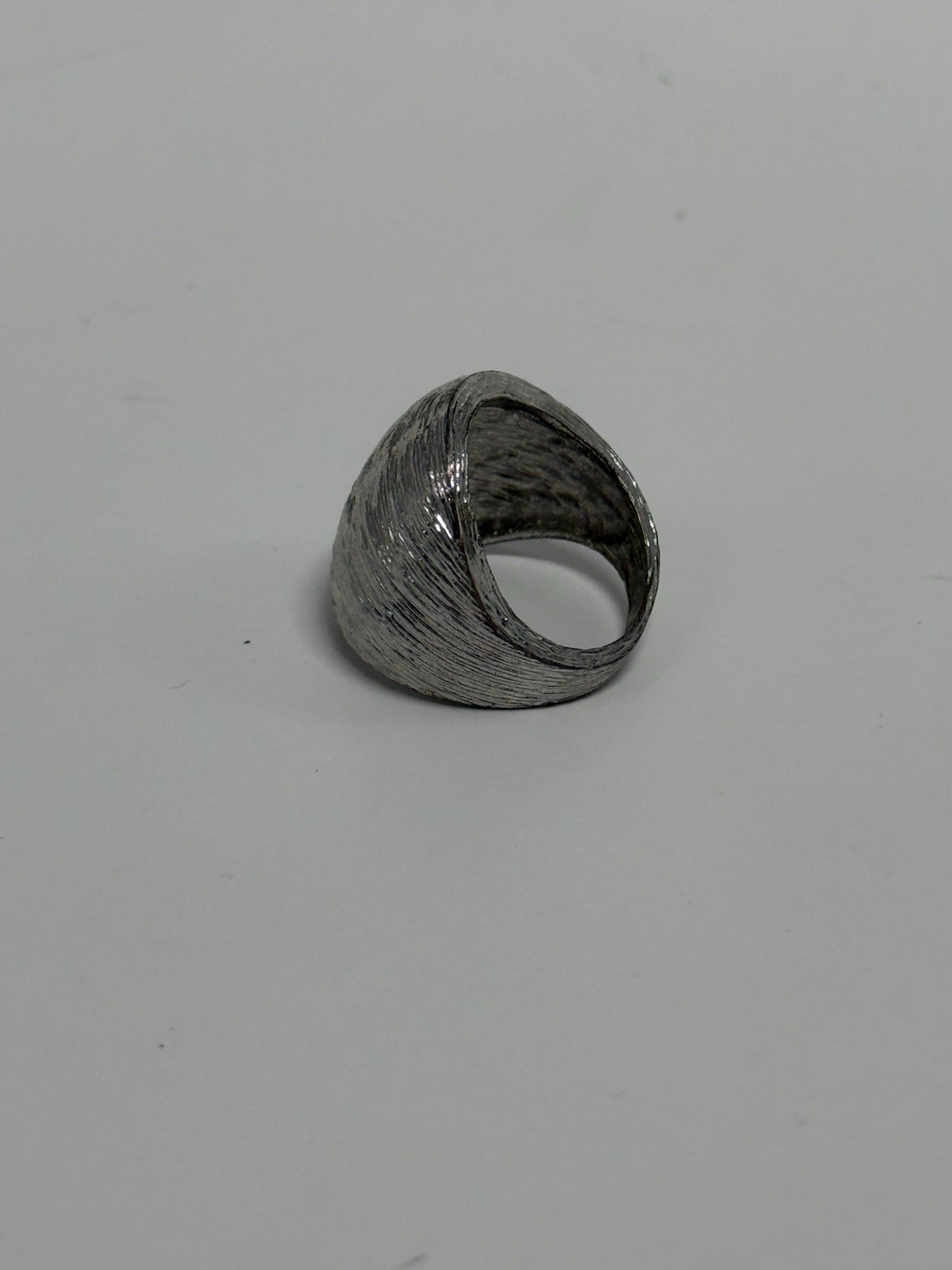 Silver Tone Chunky Statement Ring Size 7 Costume Band Fashion Casual Bling
