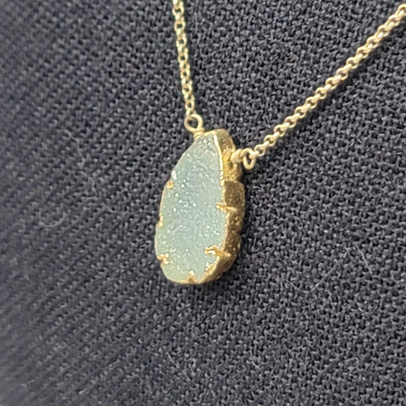 Luna Norte Green Druzy Teardrop Pendant Necklace Gold tone 18″ – 20″