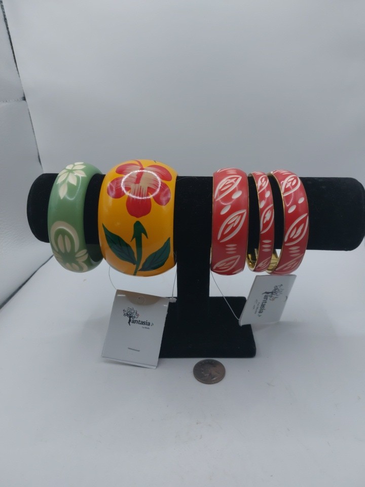 Lot 5 Summer Bangles Red White Yellow Green NWT