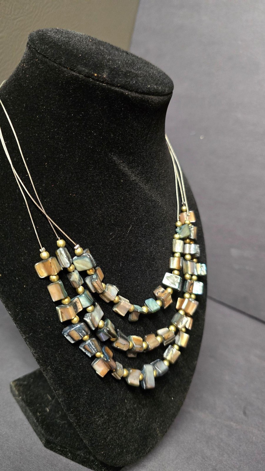 Multicolor Shell Beaded Layered Necklace Gold Tone Boho Nature Jewelry * flaw