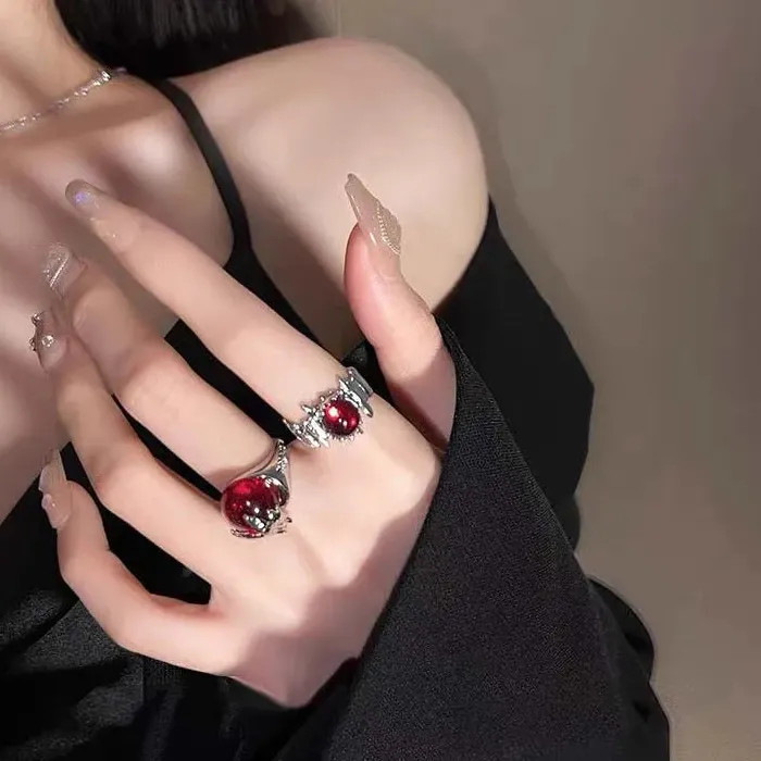 Punk Gothic Red Crystal Heart Mood Tracker Ring for Women Fashion Jewelry
