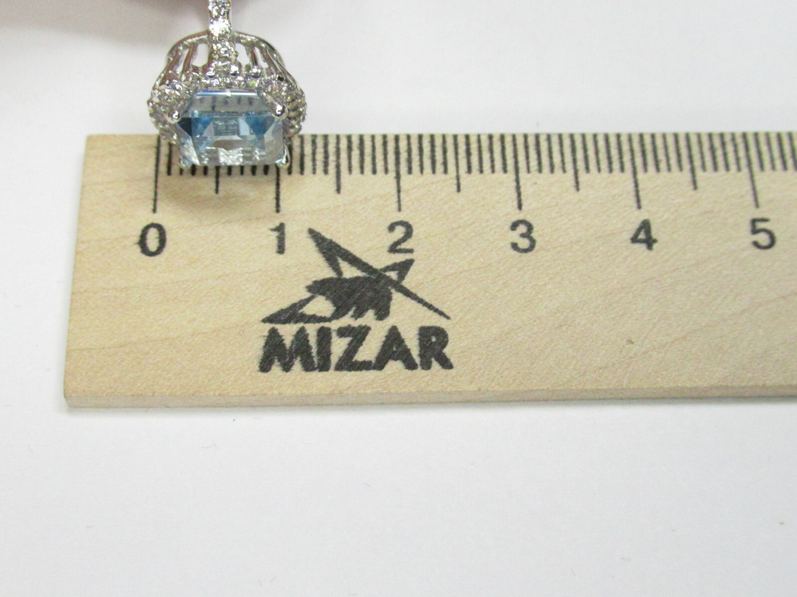 Women’s 925 sterling silver ring, topaz, cubic zirconia, 3,01 gr., size 7,25.
