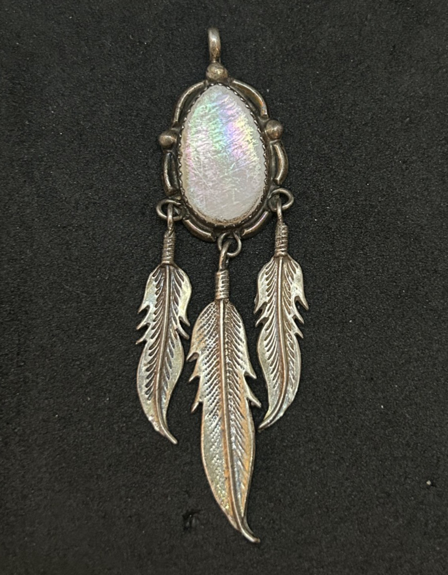 925 Sterling Navajo Mother of Pearl Dream Catcher Pendant 3in – 7.8g