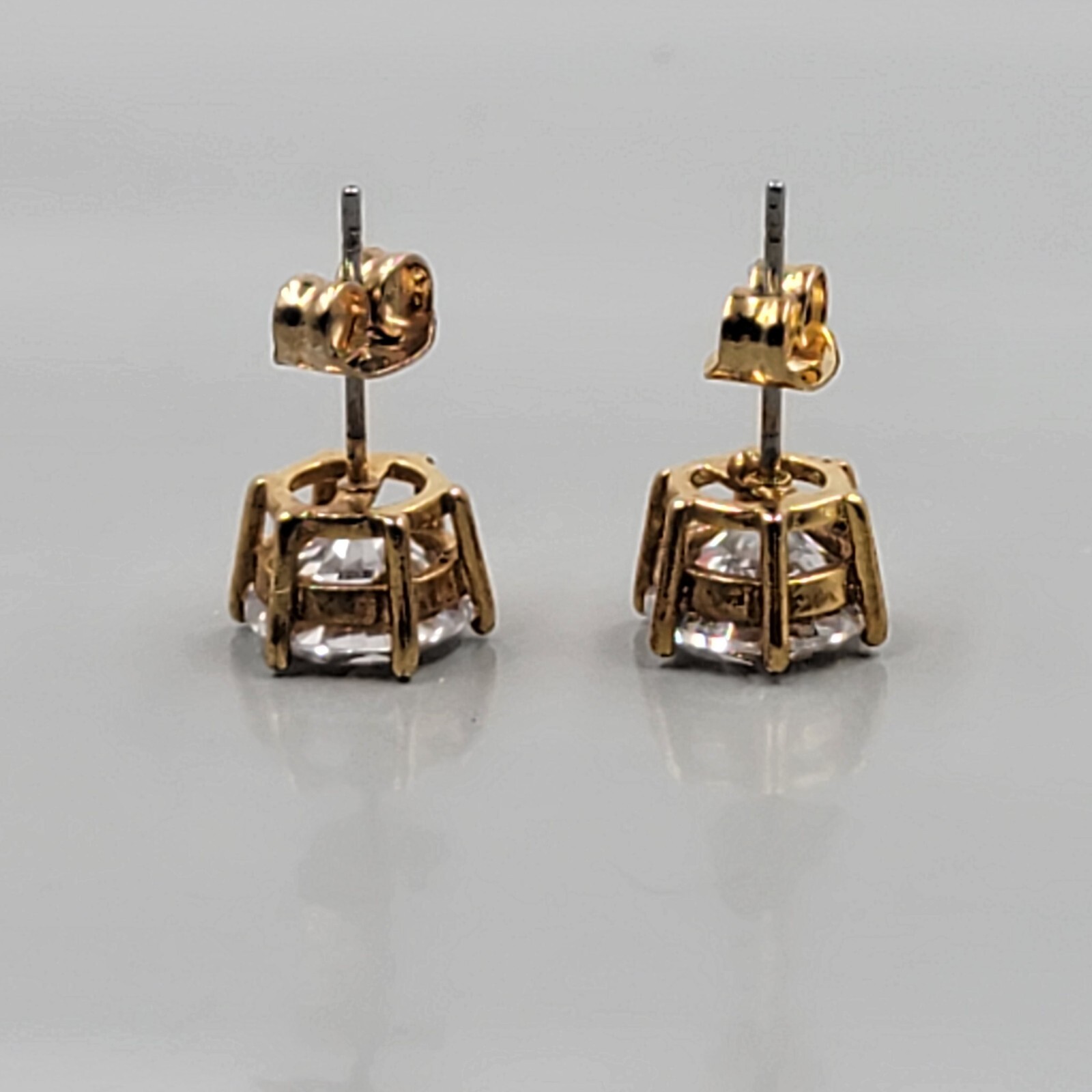 Cubic Zerconia Earrings Studs Gold Tone Solitaire