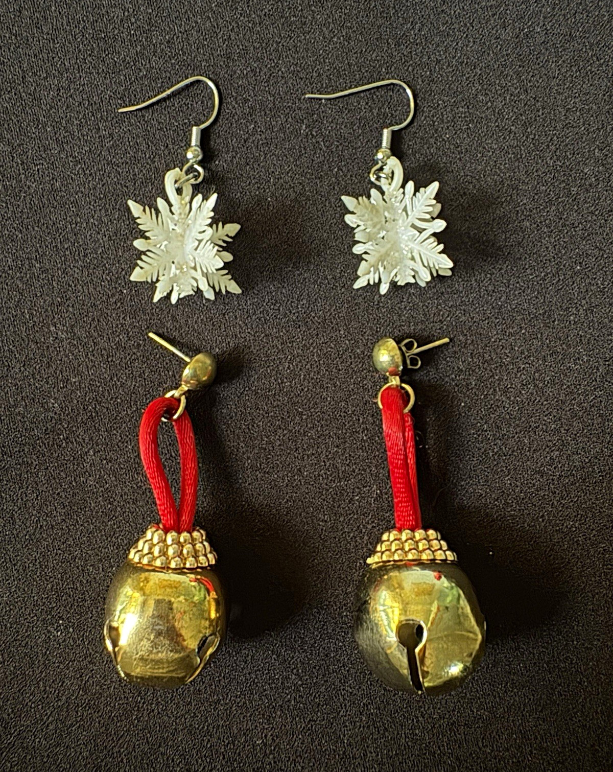 Christmas/Winter snowflake & jingle bell dangle hook earrings set, metal/plastic
