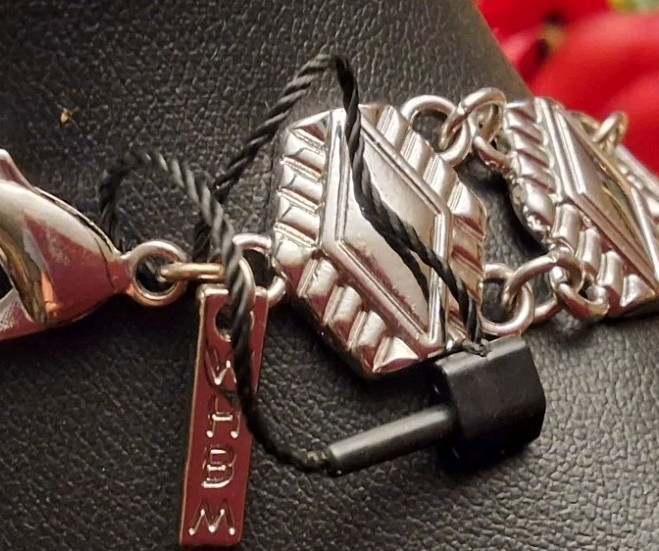 WHITE HOUSE BLACK MARKET”Y”NECKLACE SILVER COLOR BRAND NEW WITH TAG .