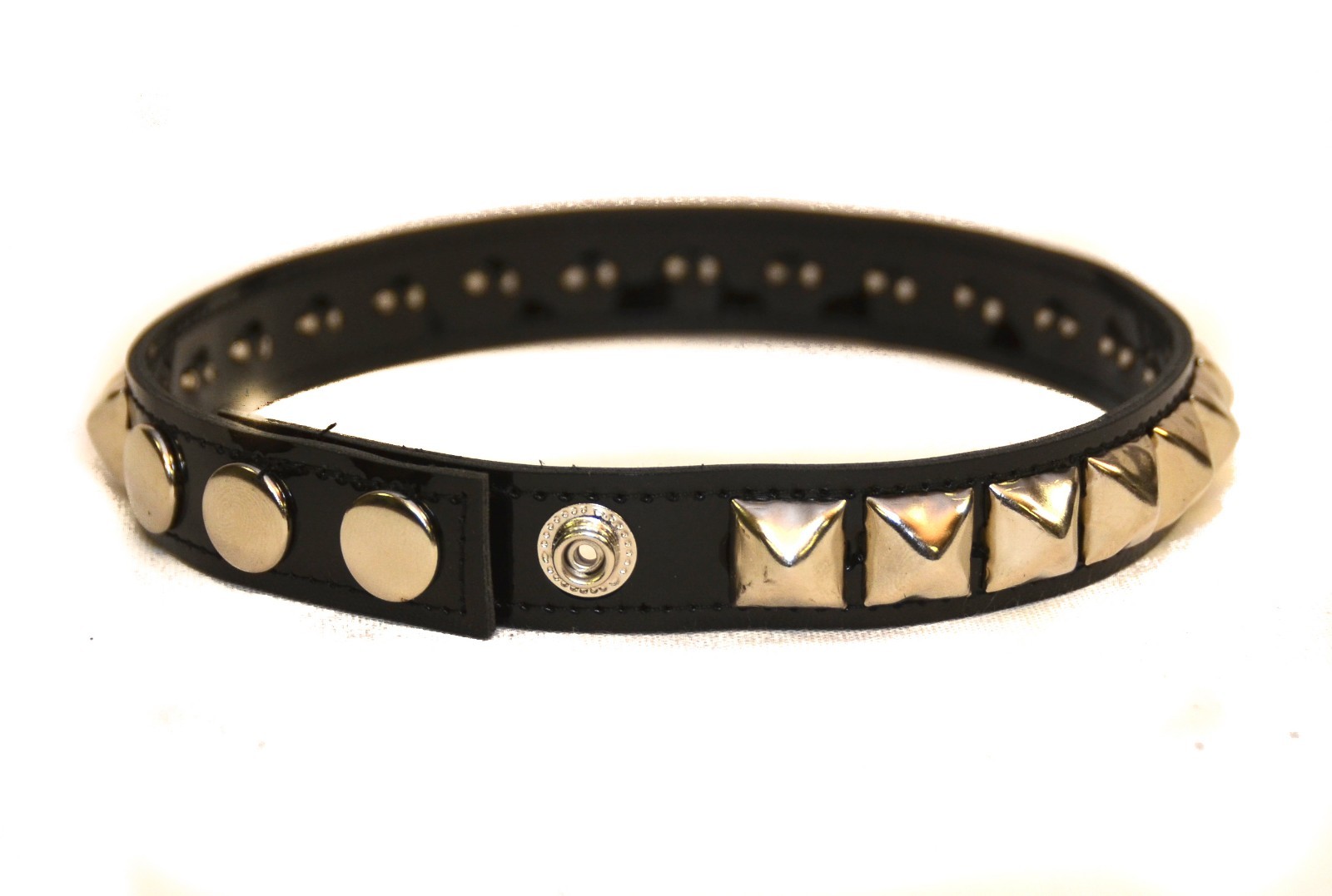 Shiny PATENT Black Pyramid Stud Leather Arm Band Single Row 3 Snap Fetish BDSM