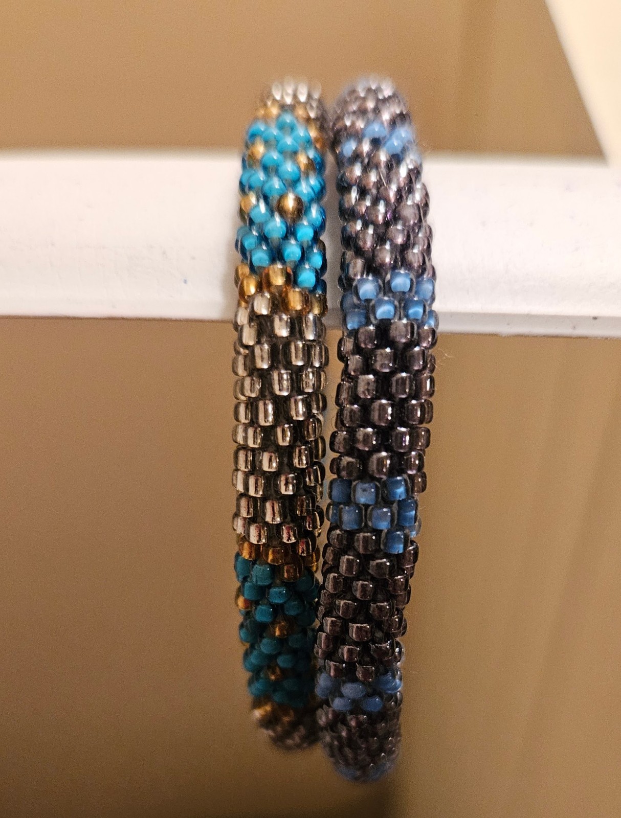 19 Sashka Bracelets – Nice Variety of Colors! Original/Regular Size, One Size