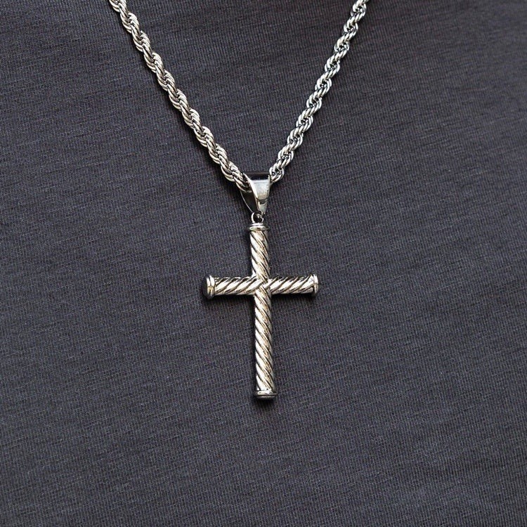 GLD Shop 14 carat gold Rope Cross pendent