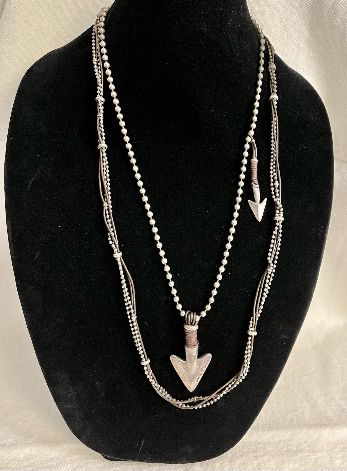 Lot of 2 Men’s High-End Necklaces Jewelry Retired HTF Arrowhead Uno De 50 Spain